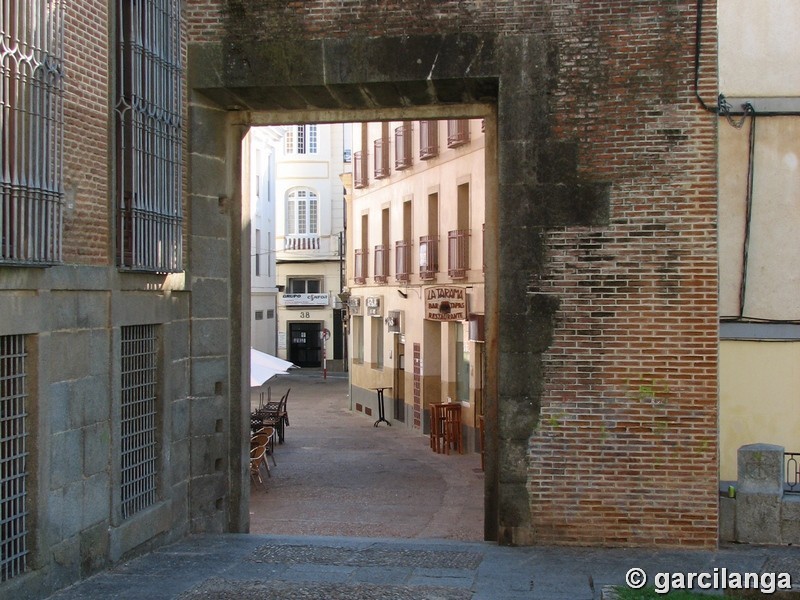 Imagen de Puerta del Acebuche