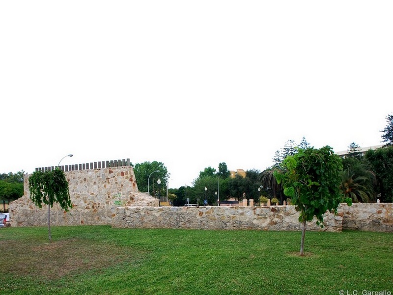 Imagen de Muralla abaluartada de La Línea de Contravalación de la Plaza de Gibraltar