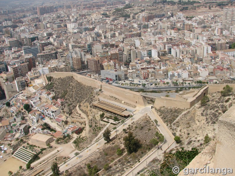 Muralla urbana de Alicante