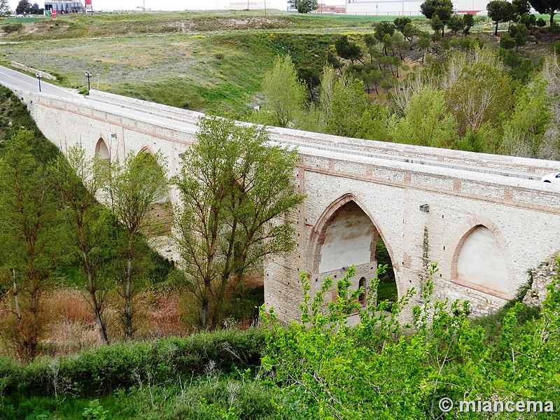 Puente fortificado de Medina