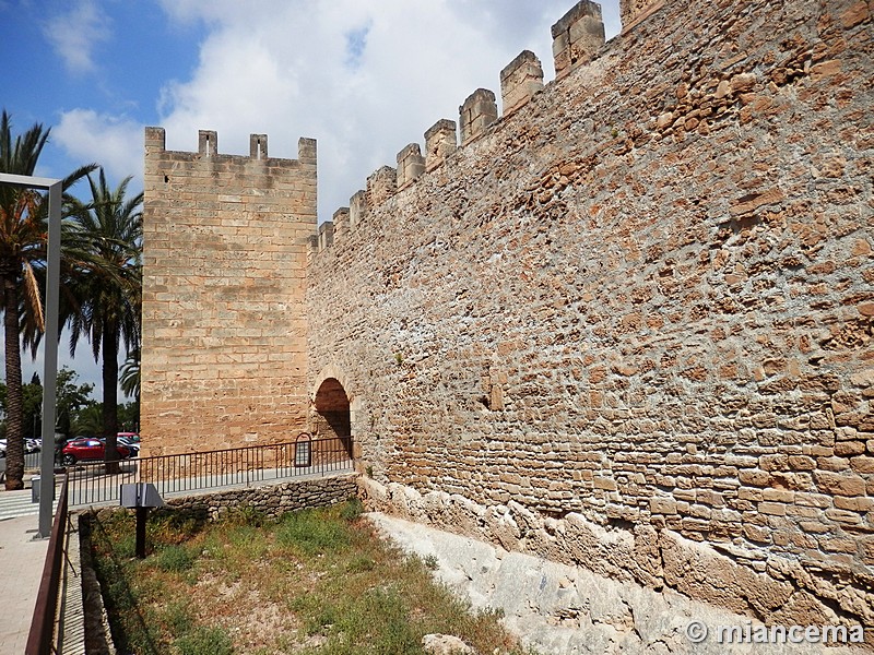 Muralla medieval de Alcúdia
