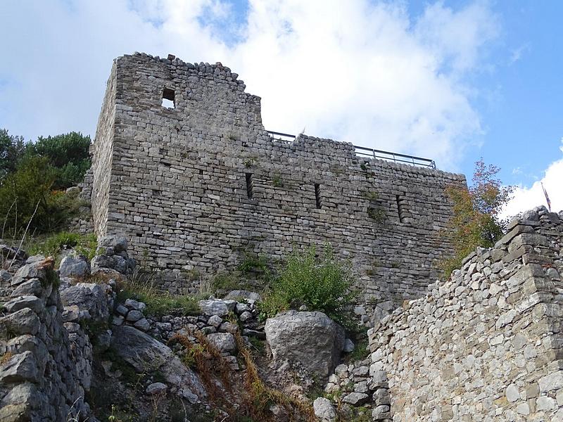 Castillo de Saldes