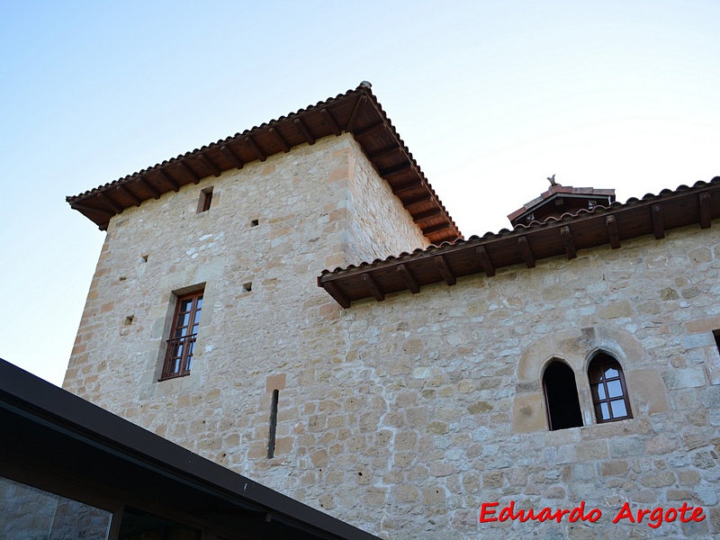 Casa torre de Villanueva La Lastra