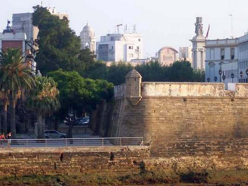 Baluarte y murallas de San Carlos