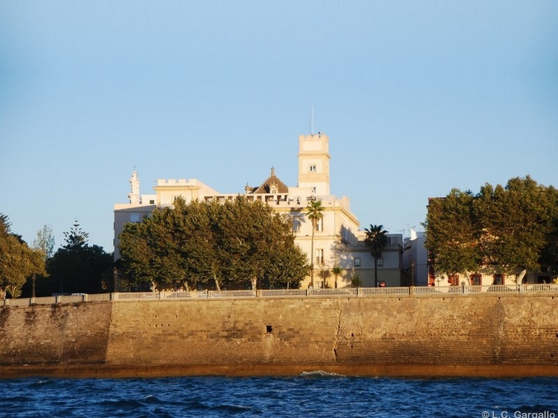 Muralla abaluartada de Cádiz