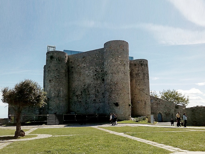 Castillo de Castro-Urdiales