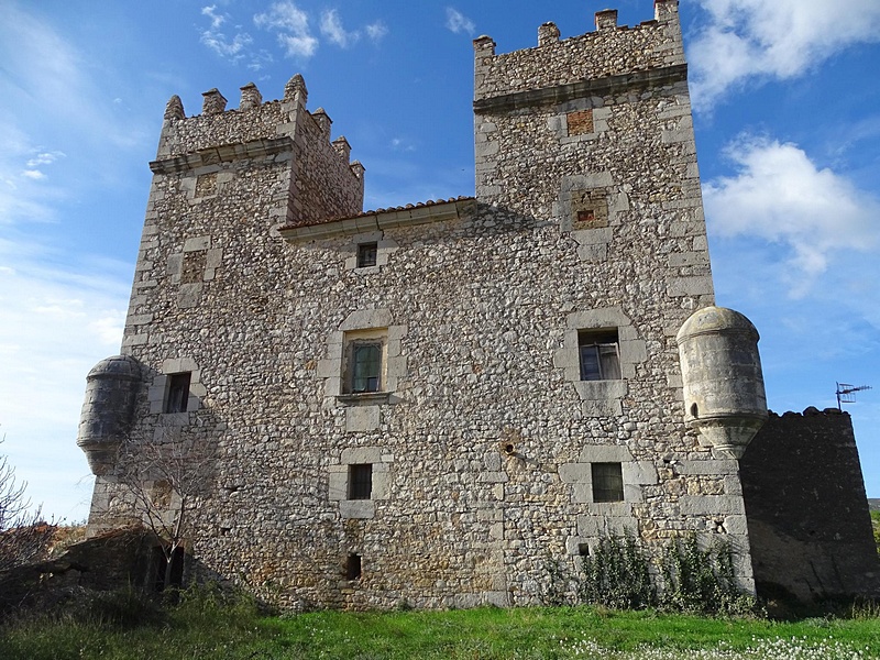 Masía fortificada Torre El Palomar