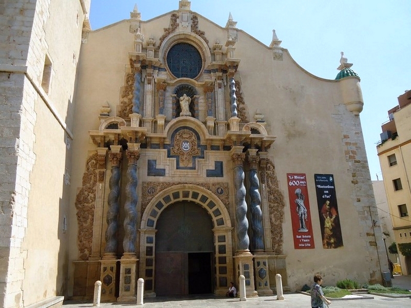 Iglesia fortificada de la Asunción de María