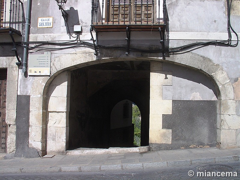 Puerta de Aljaraz