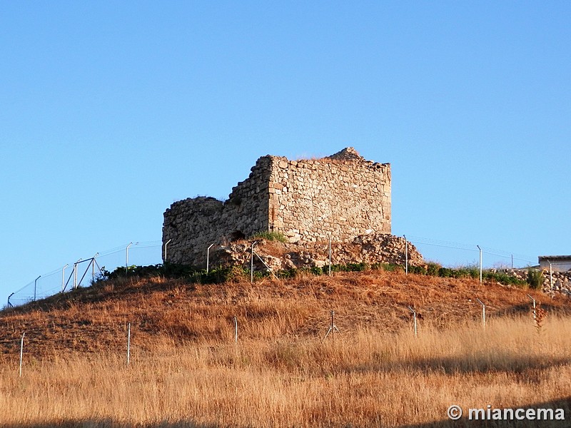 Castillo de La Hinojosa