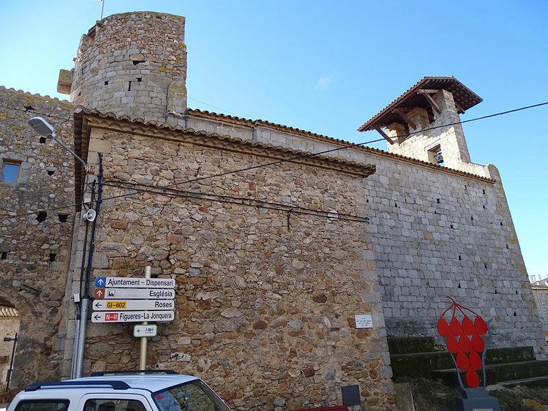 Iglesia fortificada de Santa Àgata