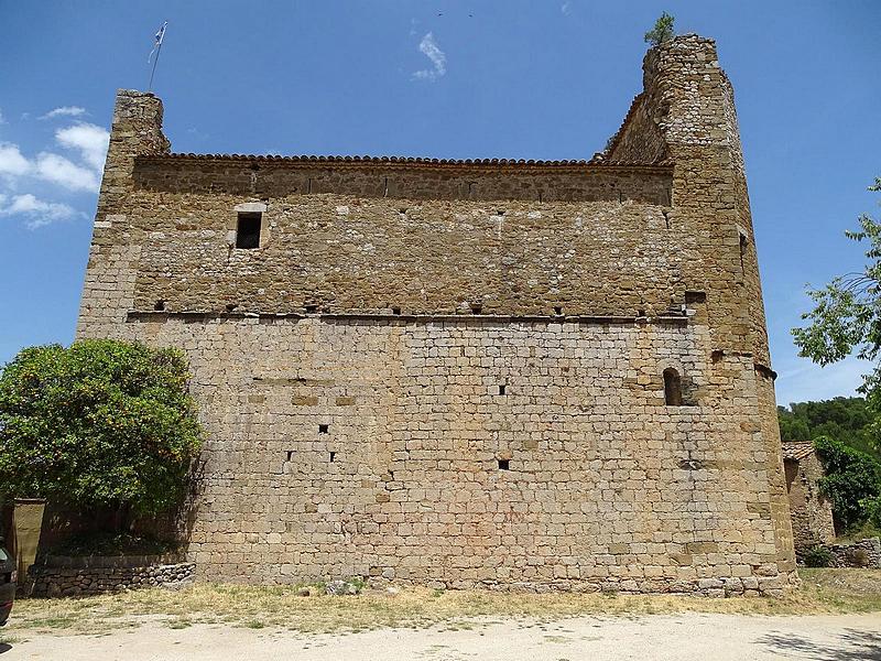 Iglesia fortificada de Santa Eugenia
