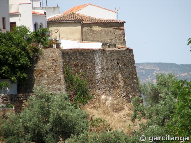 Muralla artillera de Aroche y torre de San Ginés