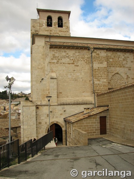 Iglesia fortificada de San Pedro de la Rúa
