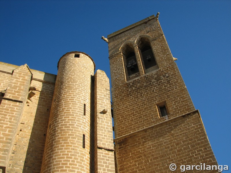 Iglesia fortificada de San Saturnino