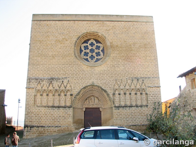 Iglesia fortificada de San Saturnino