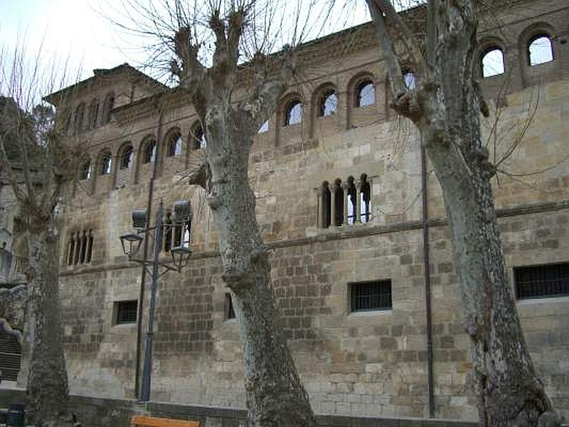 Palacio fortificado de los Reyes de Navarra