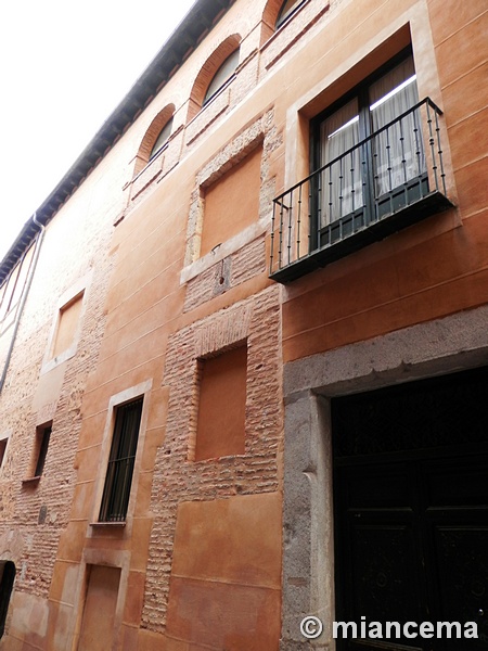 Casa Palacio de la Calle Escuderos 6