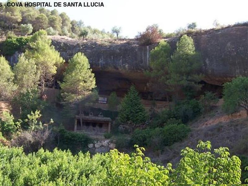 Cueva hospital de Santa Lucía