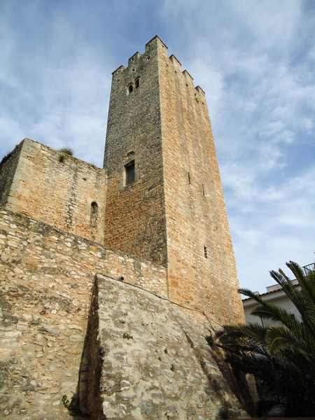 Castillo de Santa Oliva en Santa Oliva, Tarragona | CastillosNet