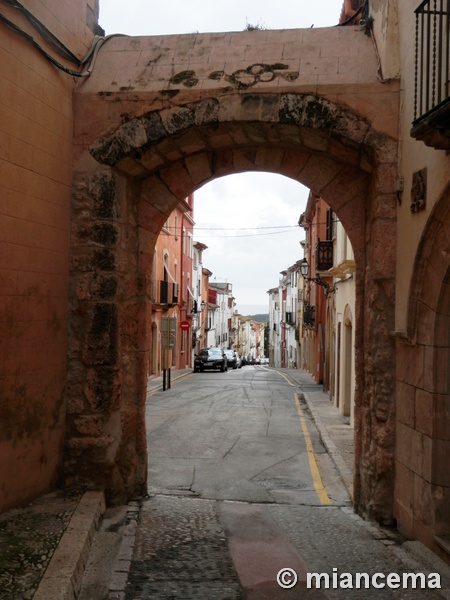 Portal de la Calle Dalt