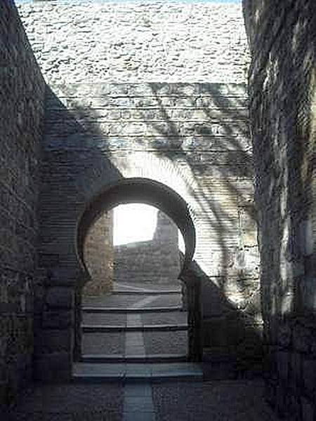 Puerta de Alcántara