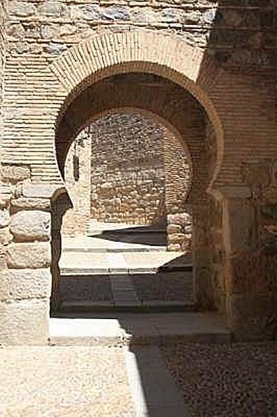 Puerta de Alcántara