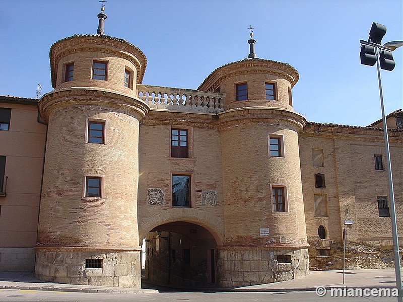 Puerta de Terrer