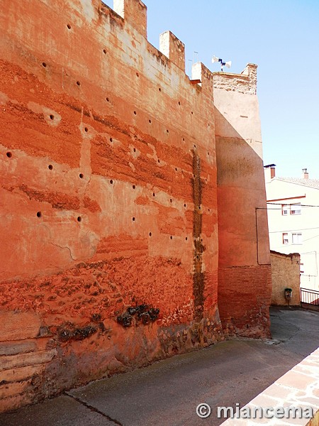 Muralla urbana de Villarroya de la Sierra
