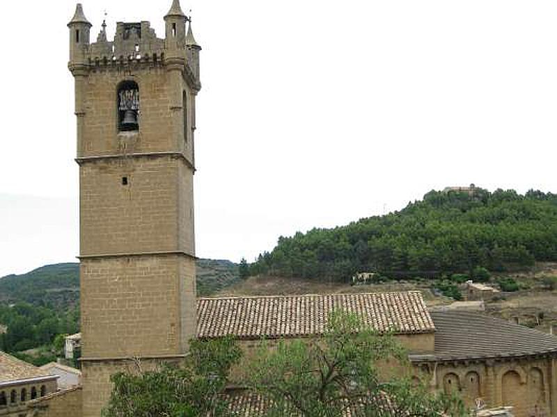 Iglesia fortificada de San Martín de Tous